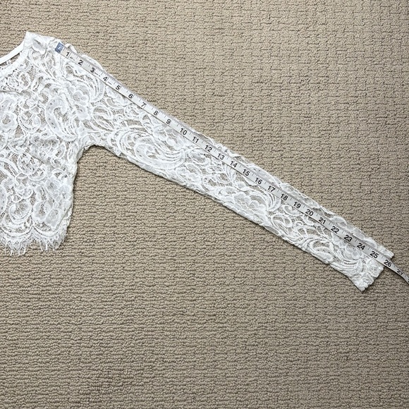 Windsor Floral Lace Crop Top - Picture 8 of 8